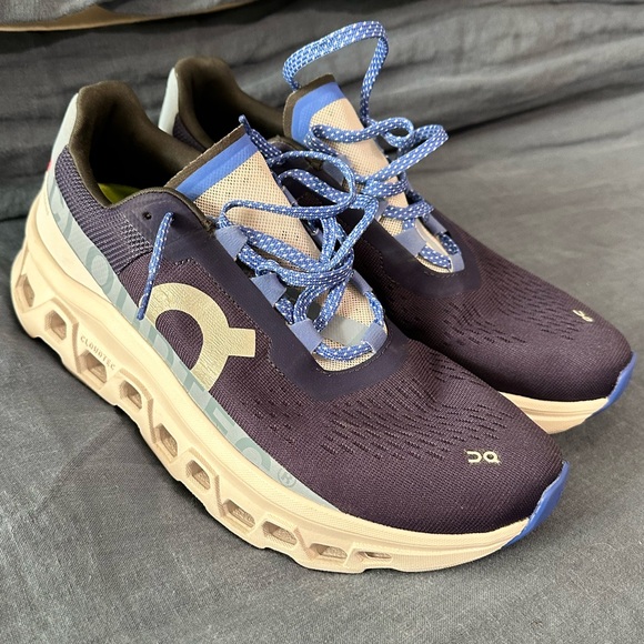 On Running Cloudmonster in Açaí/Lavender women’s 10.5 Excellent condition! - Picture 3 of 8